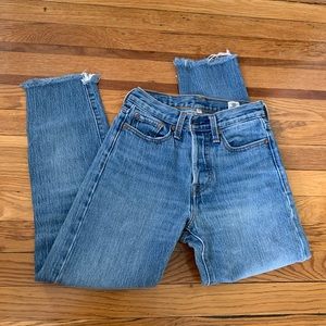LEVIS WEDGIE FIT STRAIGHT JEANS